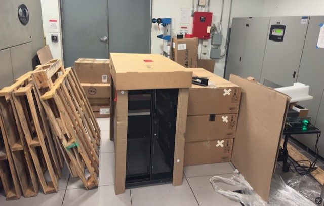 Ryan Scherbarth SC24 HPC cluster shipping, Team UNM